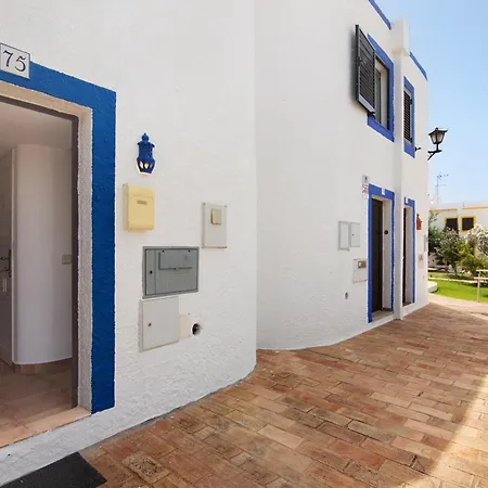 Typical Algarve Almargem 75 Holiday home *