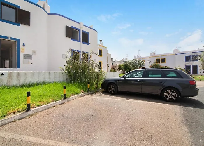 Typical Algarve Almargem 75 Tatil Evi